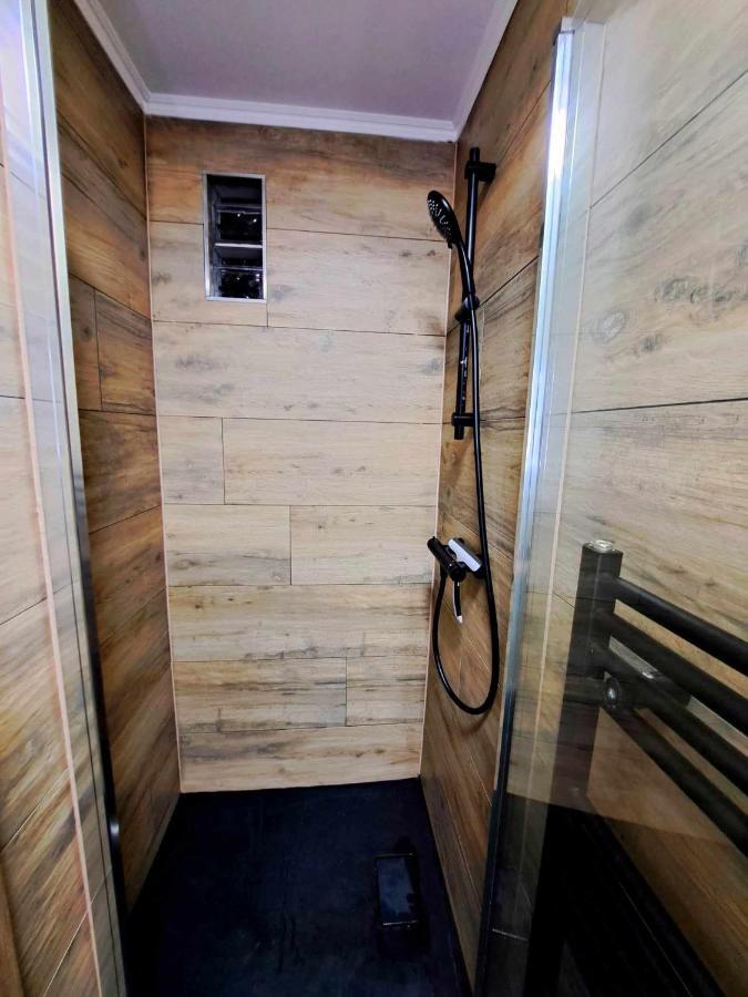 Petite Chambre Dans Une Jolie Colocation Liegi Esterno foto